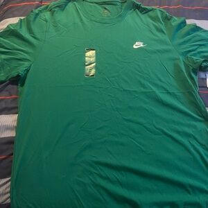 Nike t shirt in XXL Men’s